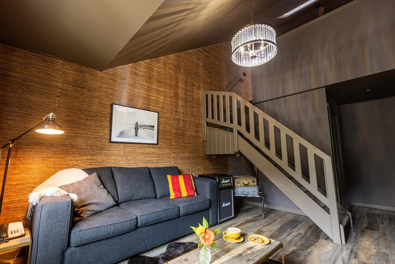 Creekside Villa Канмор Екстериор снимка