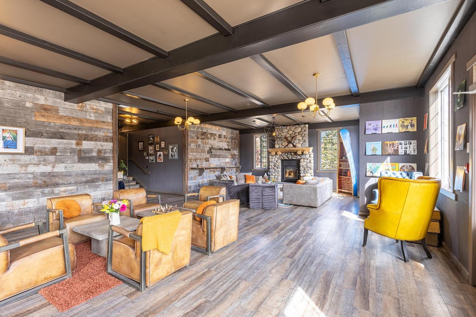 Creekside Villa Канмор Екстериор снимка