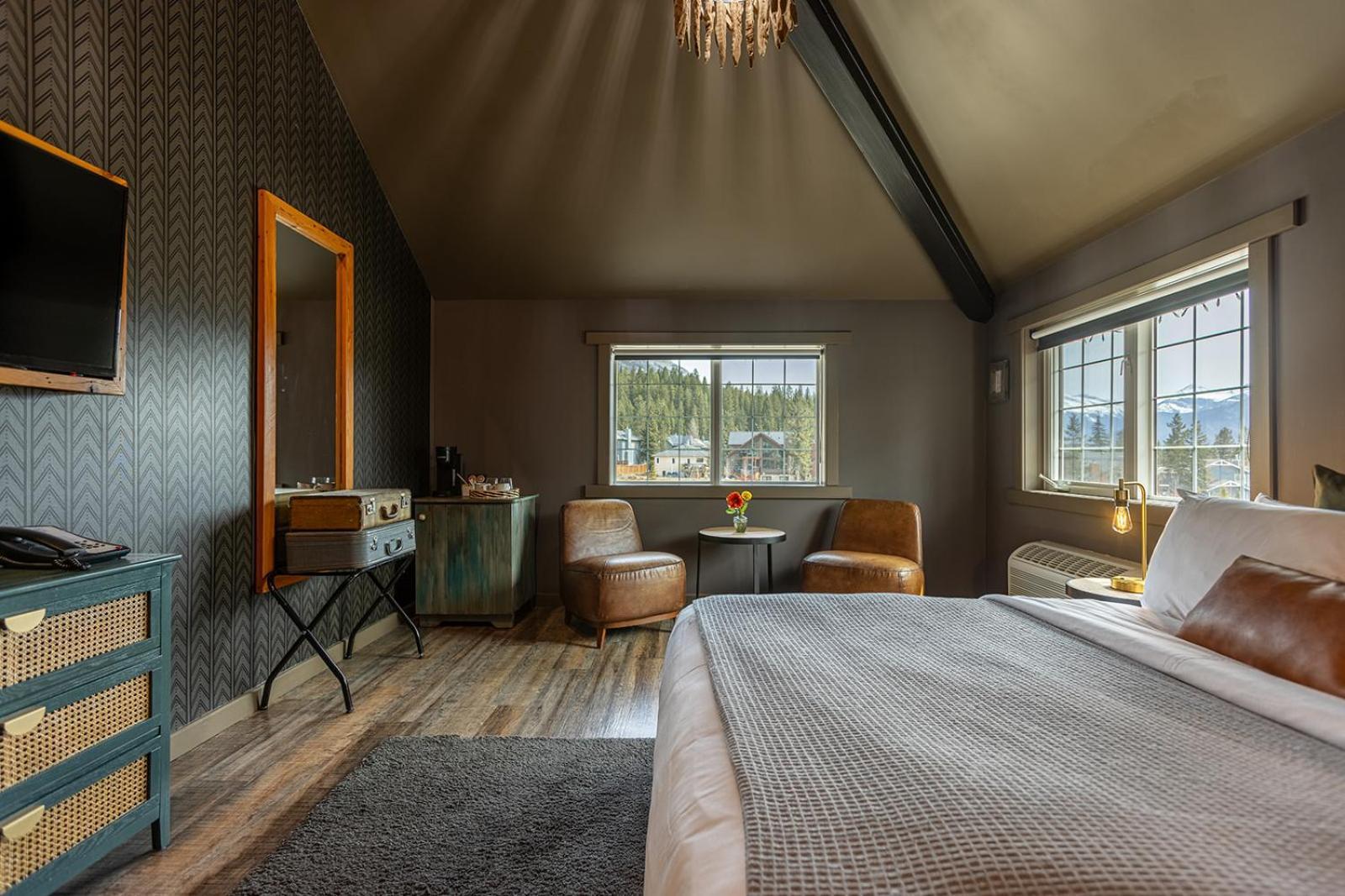Creekside Villa Канмор Екстериор снимка