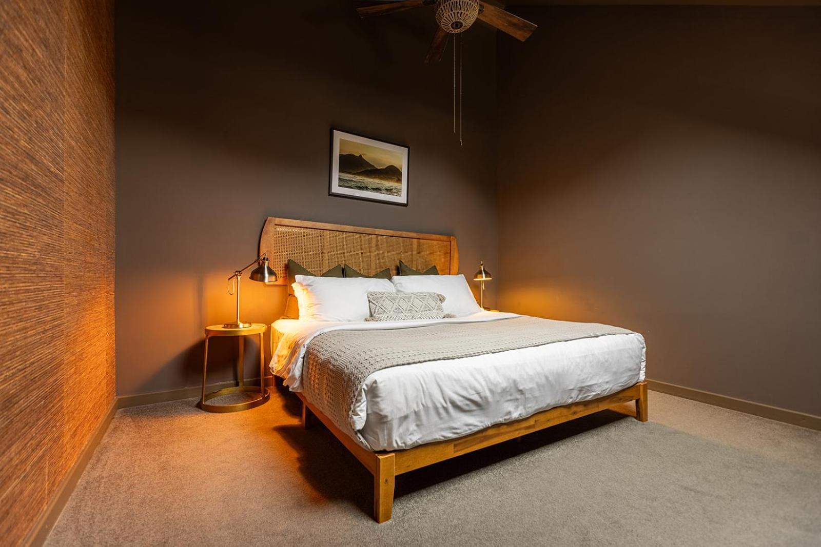 Creekside Villa Канмор Екстериор снимка