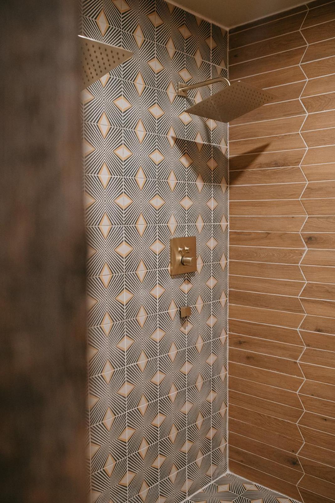 Creekside Villa Канмор Екстериор снимка