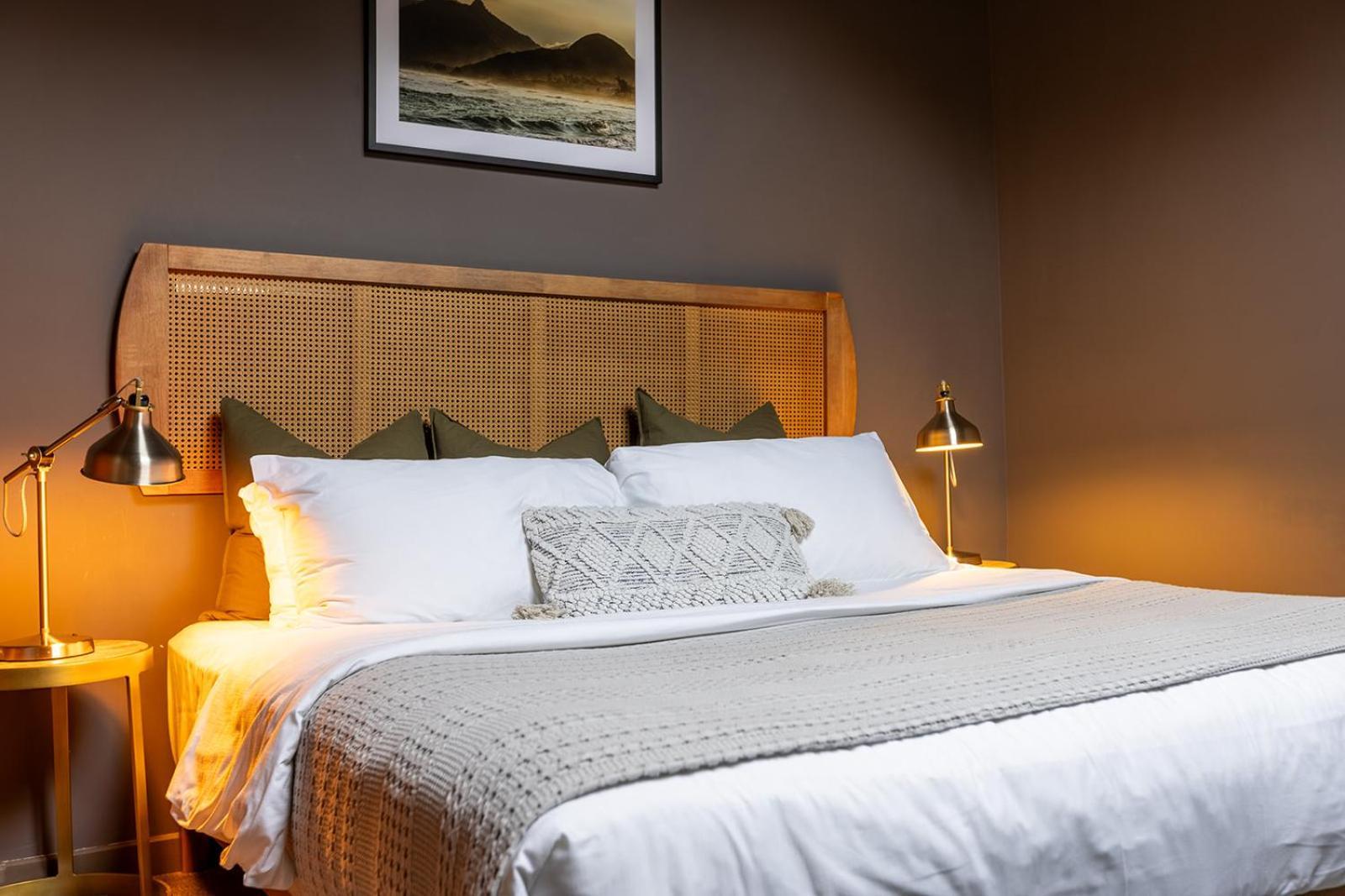 Creekside Villa Канмор Екстериор снимка