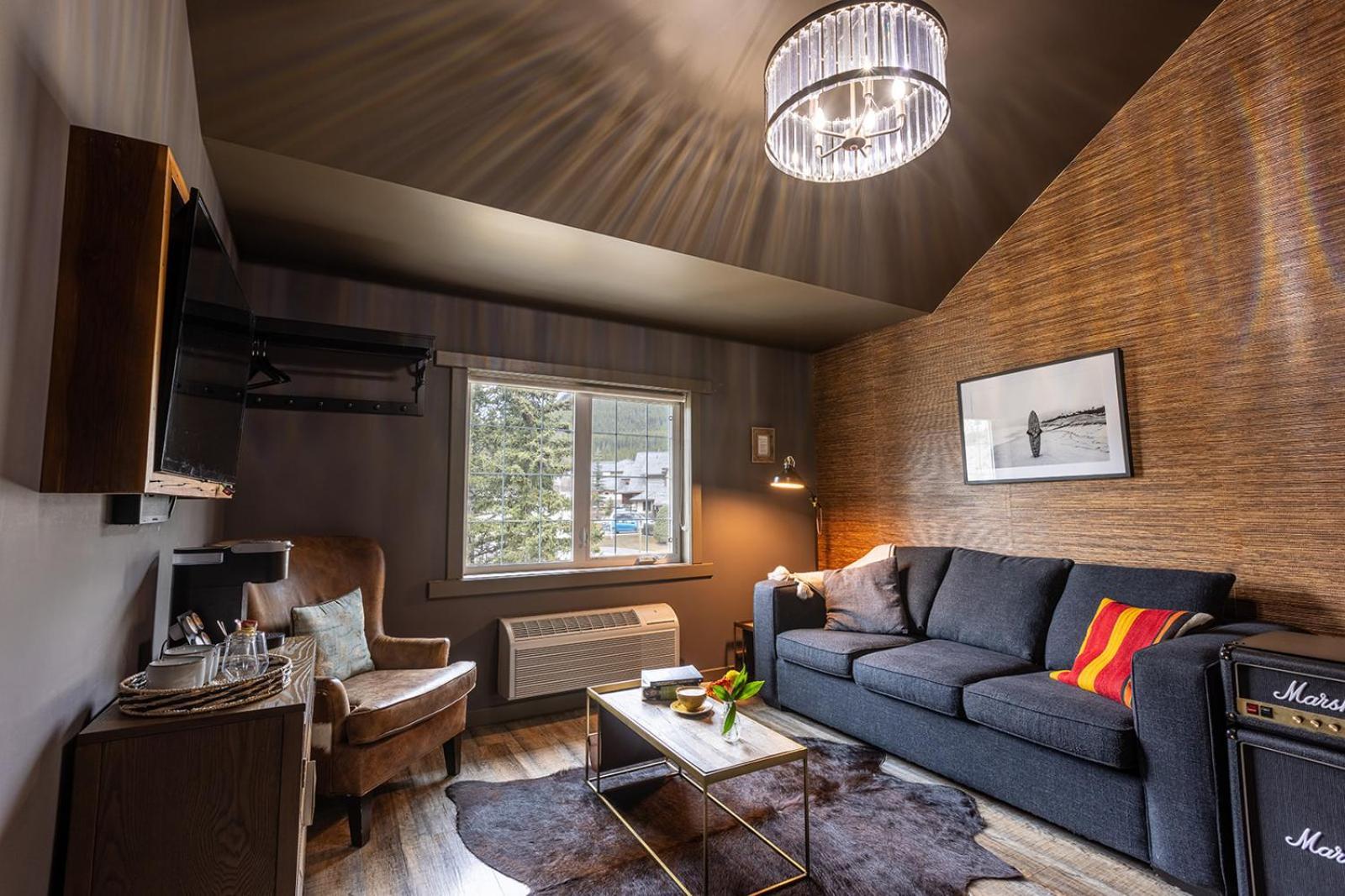 Creekside Villa Канмор Екстериор снимка